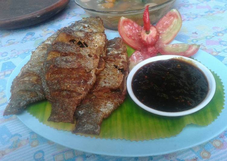 resep Ikan Mujair Goreng garing & Sambal Cici