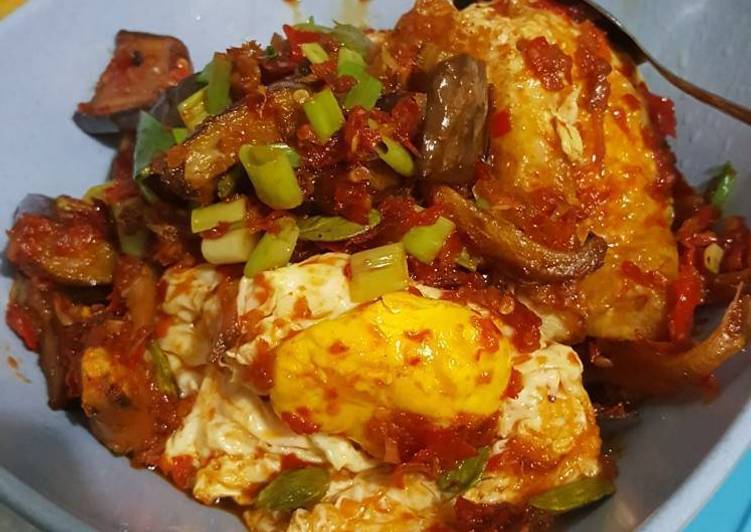 resep masakan Telur ceplok balado