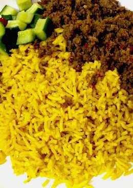 Nasi kebuli magic com  bumbu ungkepan ayam