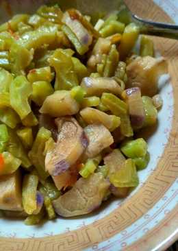 Pare terong istimewað