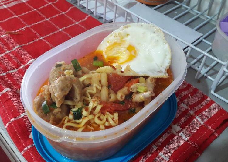 resep lengkap untuk Seblak makaroni pedas