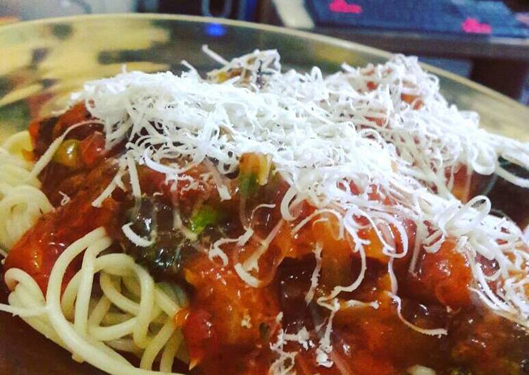 cara membuat Spaghetti with broccoli and chicken sauce