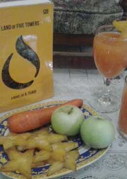 Jus WoLiMaPel (Wortel, beLimbing, Madu, aPel)