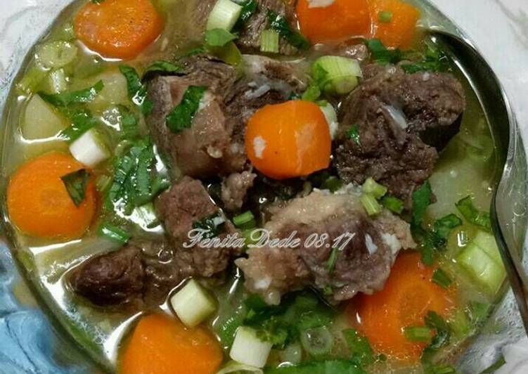 resep lengkap untuk Sop Iga Sapi