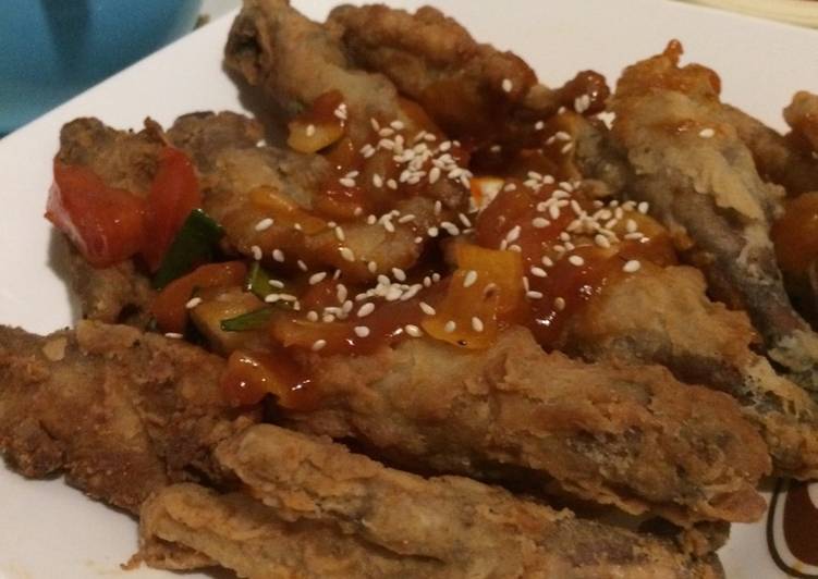 Resep Ceker ayam crispy siram saus asam manis Karya Shifa Nadia Zahra