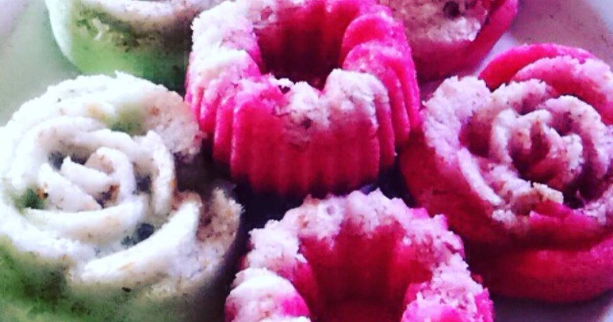 Resep Kue putu pink hijau nehinehi