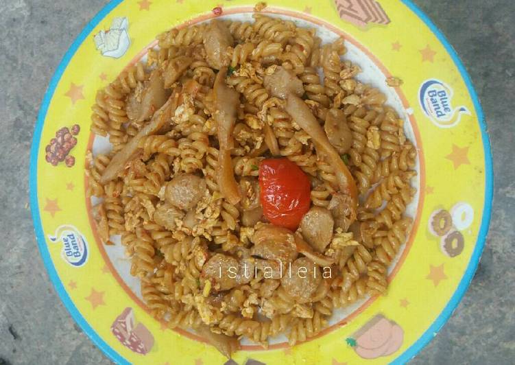 gambar untuk resep makanan Makaroni Bakso Campur Jamur Super Simple