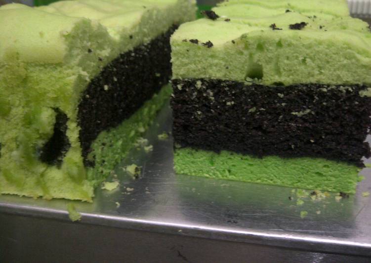 resep lengkap untuk Bolu Kukus Pandan Lapis Ketan Hitam