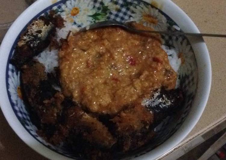 cara membuat Sarden Crispy Saos Sambel Telur