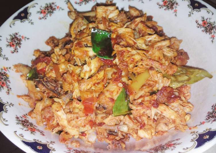 cara membuat Ayam suwir bumbu balado simple