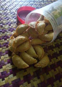 Pastel kering isi Abon