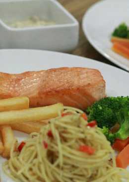 Salmon steak w/ mashroom lemon sauce ala Mrs. Manan