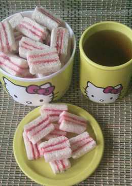 Roti tawar krispi strawberry