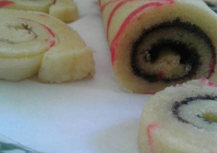 Resep Roll cake Strawberry DCC Kiriman dari riskiameliabintikkhaidir