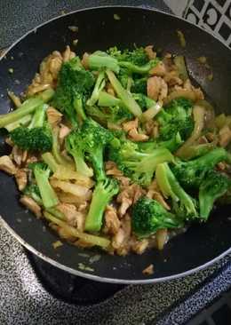 Chicken Teriyaki and Broccoli