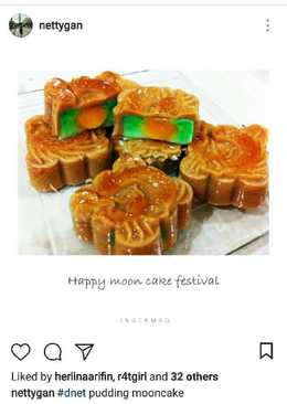 Pudding moon cake