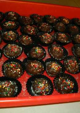 Coklat egg drops