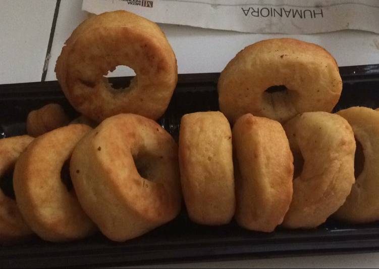 gambar untuk cara membuat Donat Kentang Water Roux