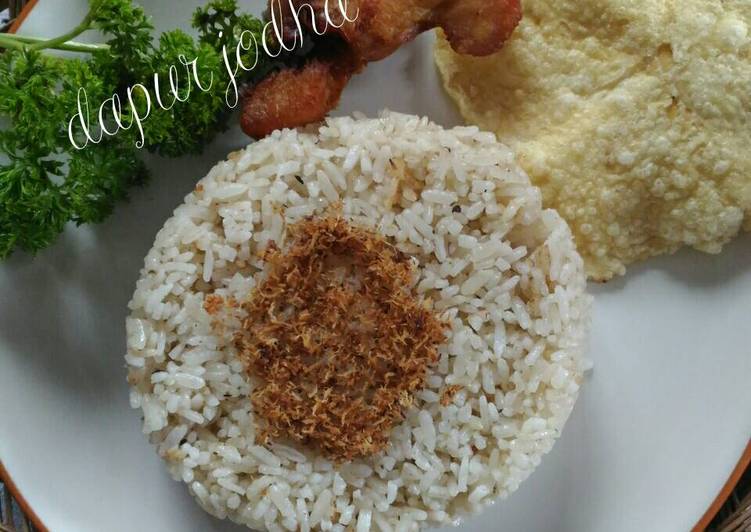 bahan dan cara membuat Nasi kebuli ayam goreng rice cooker jodha