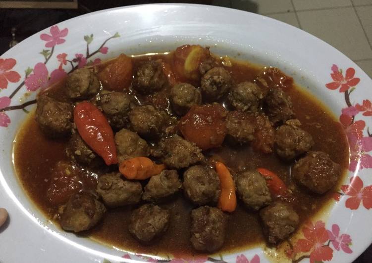 gambar untuk cara membuat Bola-Bola Daging Bumbu Kecap