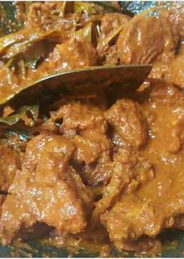 (Rendang) kalio daging sapi