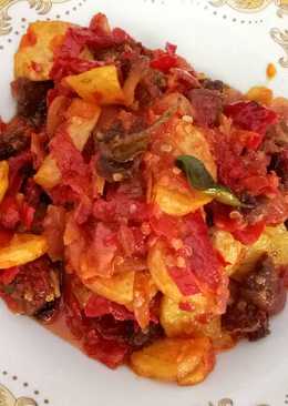 Daging kentang balado