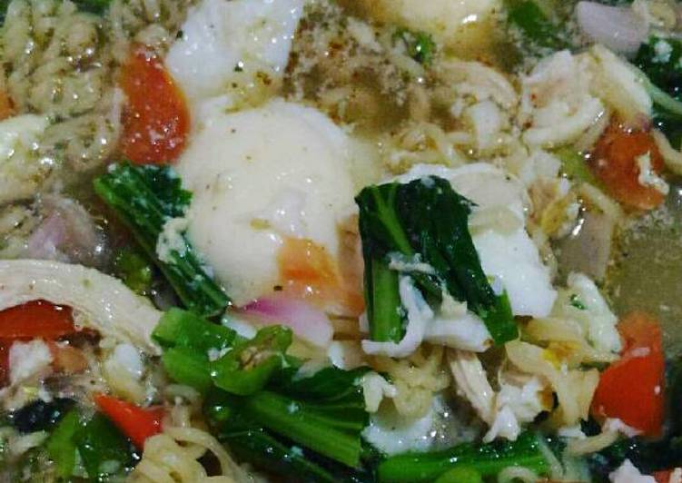 bahan dan cara membuat Indomie Soto Kemringet