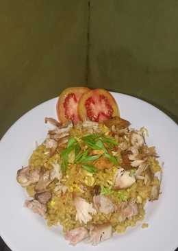 Nasi goreng suwir ayam