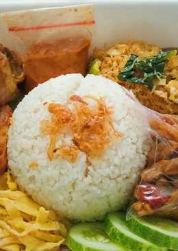 Nasi uduk ricecooker maknyus