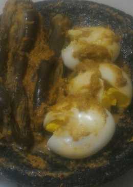 Pecel terong telur