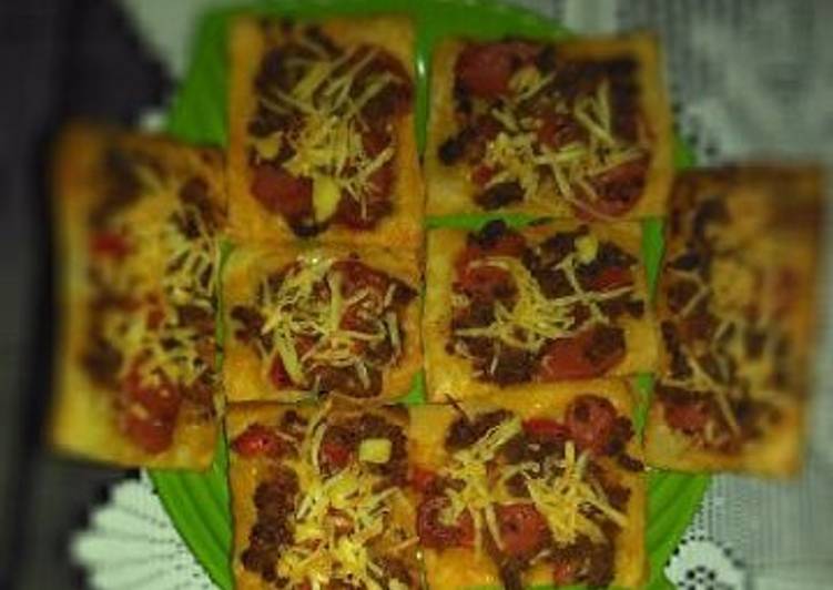 Resep Pizza mini Dari Vera (Iboe's Kitchen)