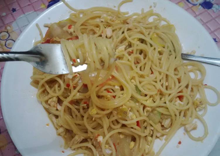resep lengkap untuk Spaghetti seblak (spicy spaghetti)