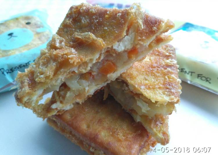 Crackers Isi Ragout Ayam Creamy #BikinRamadanBerkesan