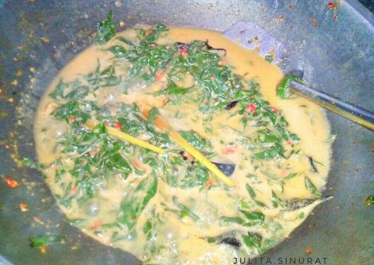 gambar untuk cara membuat Gulai Daun Singkong Ala Medan