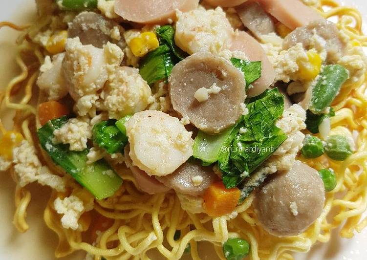  Resep  65 I Fu Mie ala  Solaria  oleh Mommy Nadhifa Cookpad