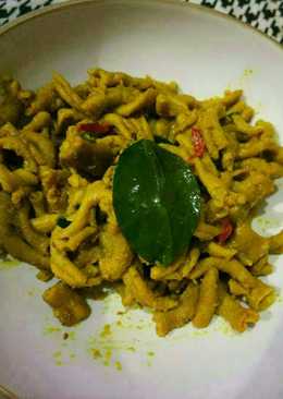 Oseng usus Ayam bumbu kuning