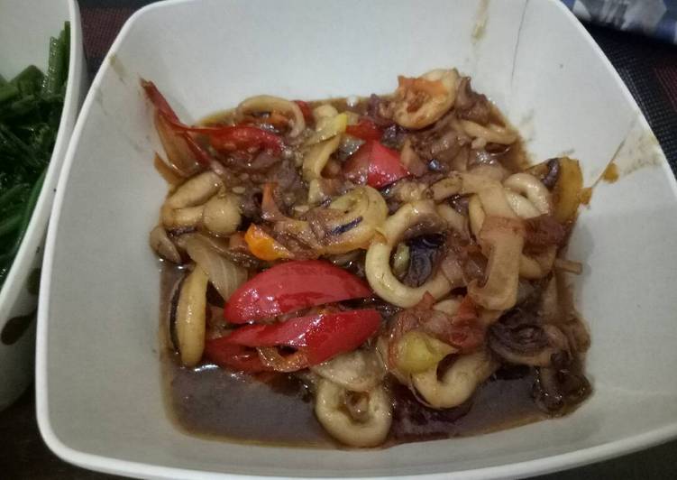 resep lengkap untuk Cumi Kecap Pedas Manis