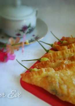 Pastel isi sayur