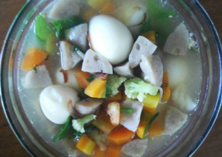 gambar untuk resep makanan Sop Bakso Telur Puyuh