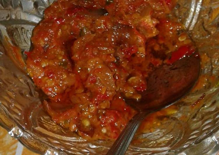 resep masakan Sambal tomat terasi ala ibu susi muanteppp