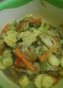 Tumis jagung muda, labu siam, dan tahu