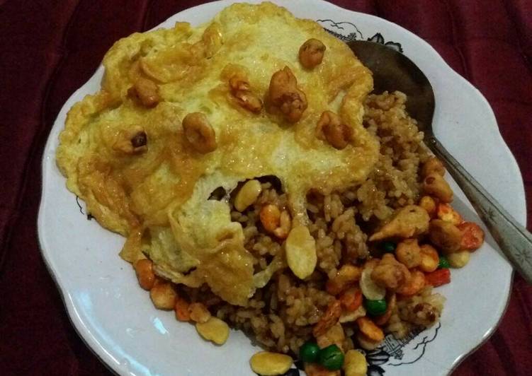 Cara Membuat Nasi Goreng Dengan Bumbu Sajiku - Kreatifitas Terkini