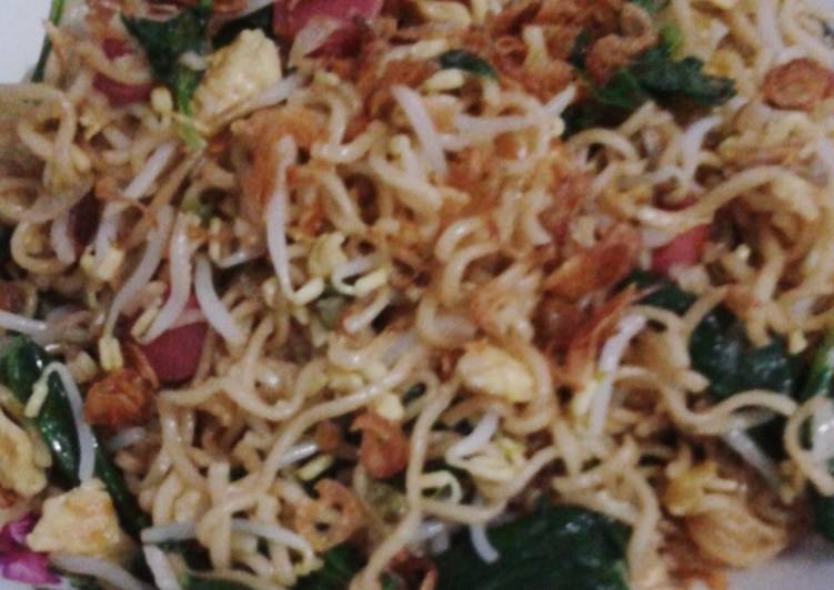 gambar untuk resep Indomie Goreng tauge sawi