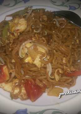 Mie Goreng Kari Ayam