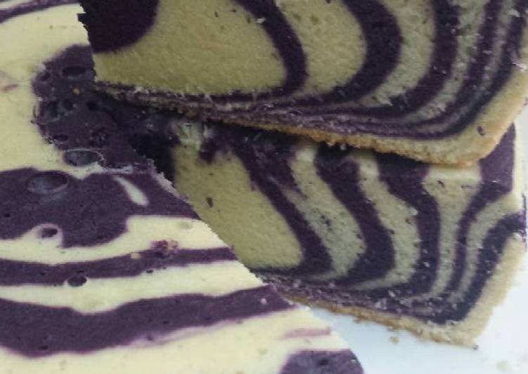 gambar untuk resep makanan Bolu zebra taro magic com (all in one)