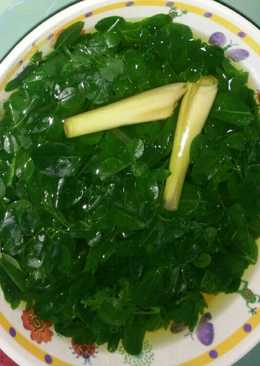 Sayur bening daun kelor khas Banyuwangi