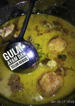 Gulai ayam dan telur rebus