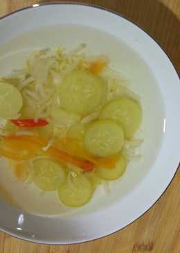 Sayur bening timun tauge