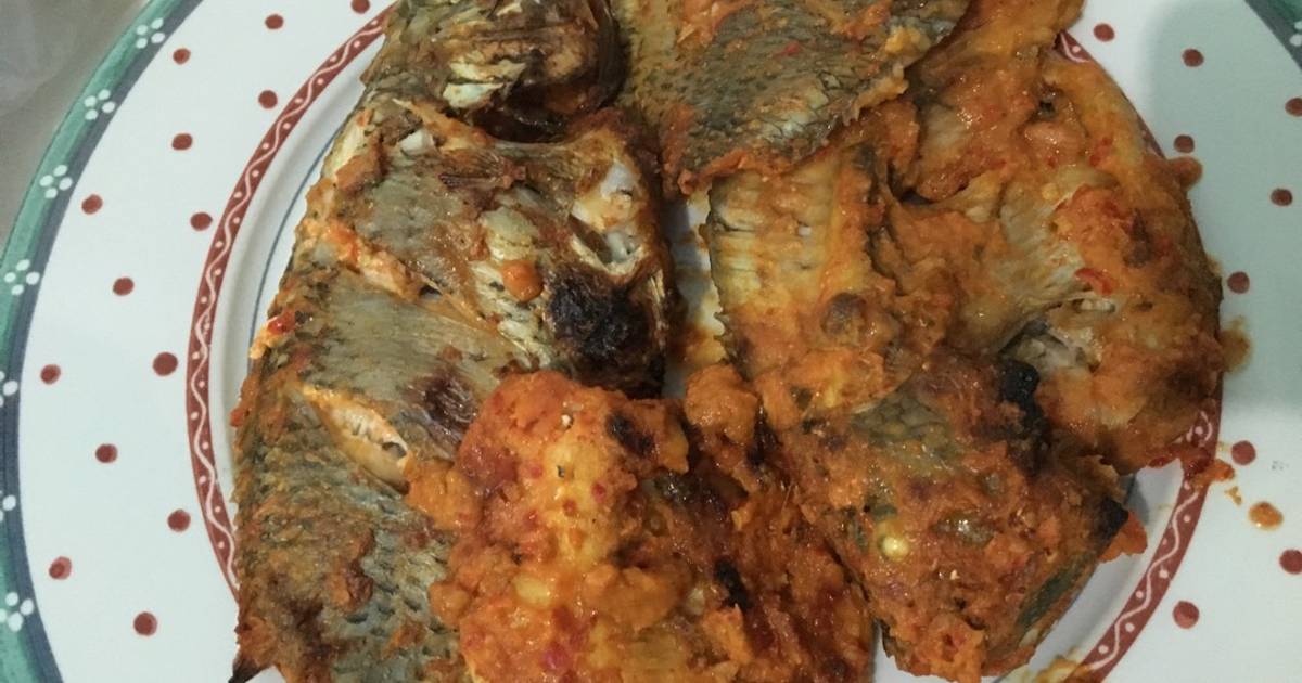  Resep  Ikan nila  panggang  bumbu padang oleh rinda ariyanti 