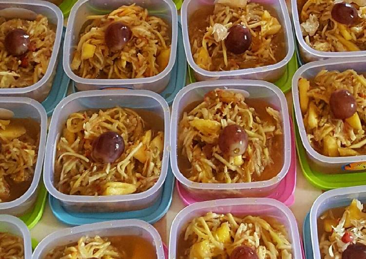 cara membuat Rujak 7 bulanan